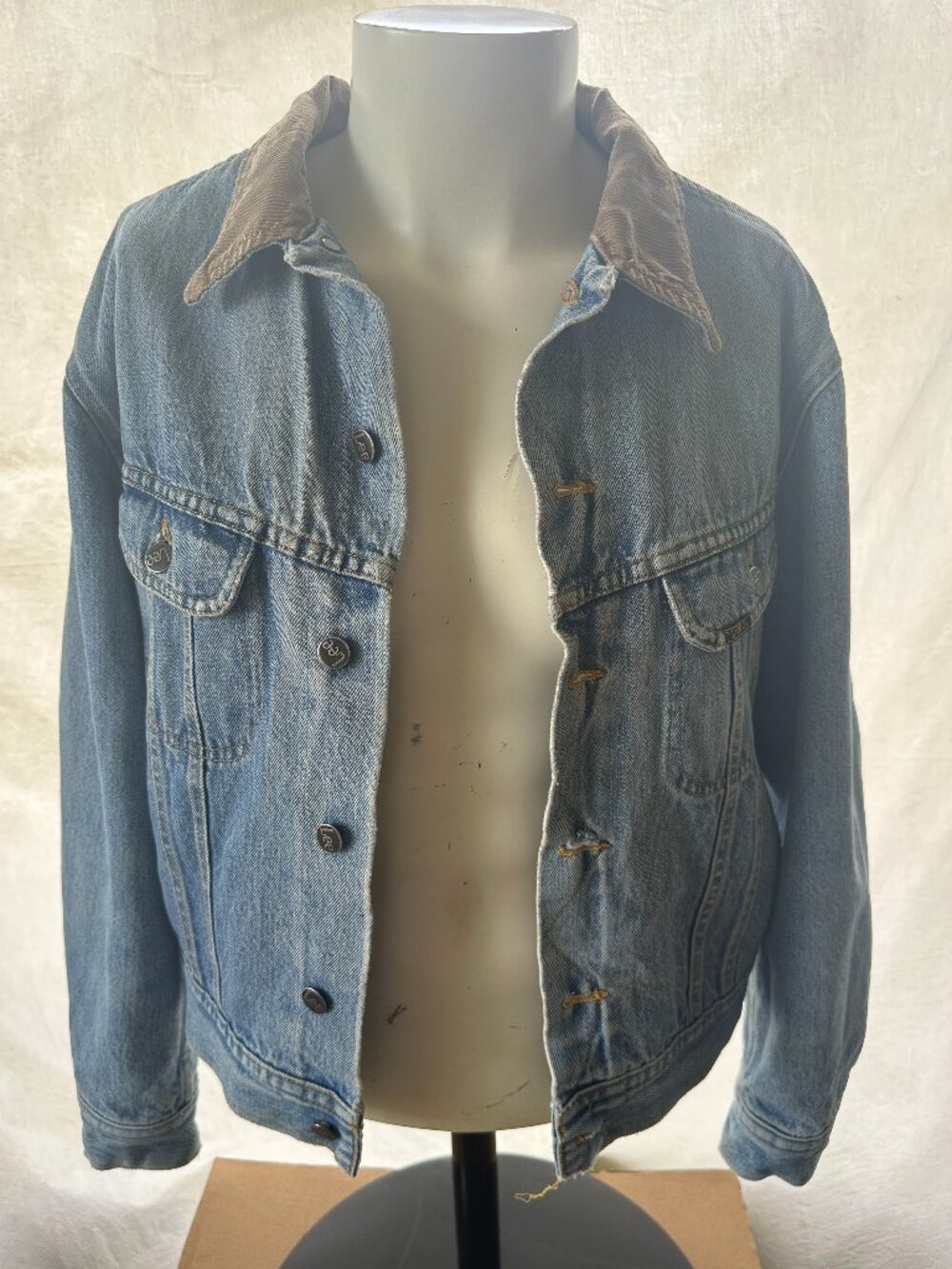 Vintage Lee Men's Trucker Denim Jean Jacket Small Storm Rider Made in Canada